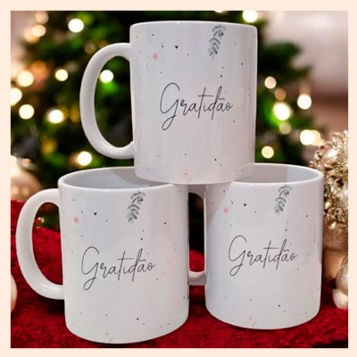 Canecas personalizadas com sua arte.
