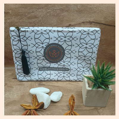 Necessaire tradicional personalizada 